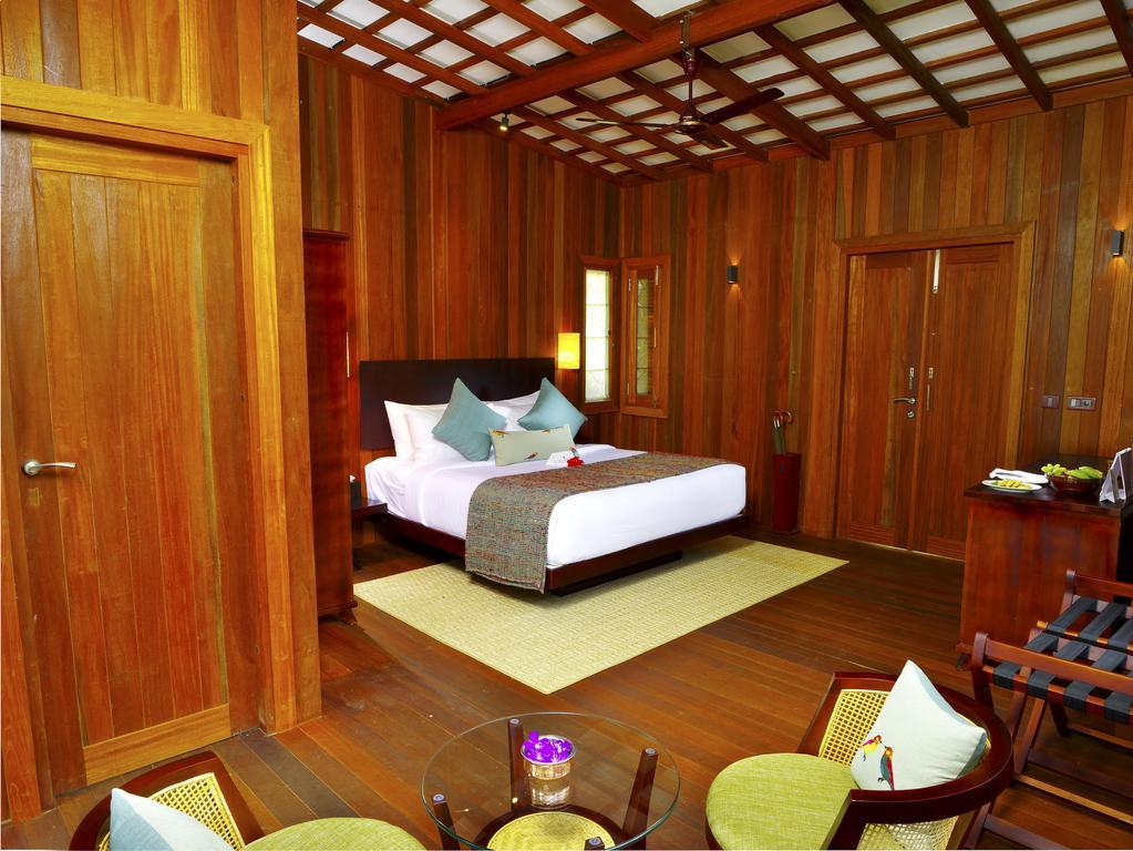 Niraamaya Retreats Cardamom Club Thekkady Esterno foto