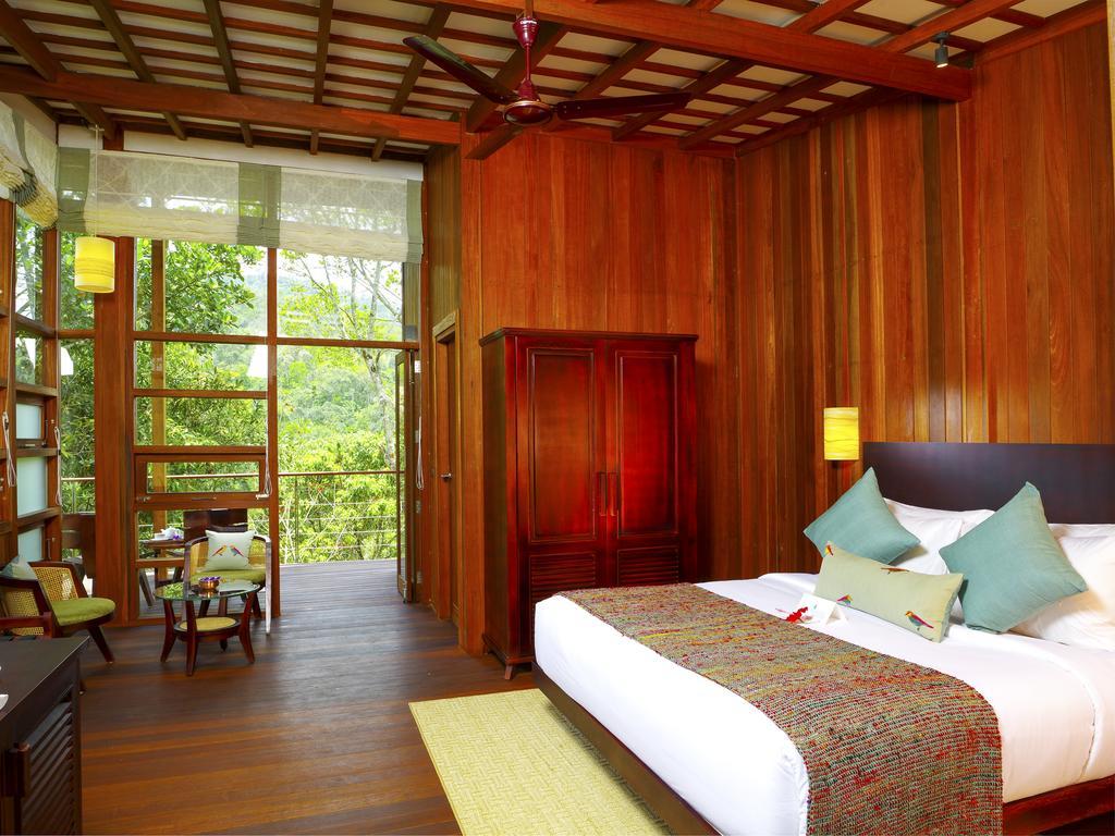 Niraamaya Retreats Cardamom Club Thekkady Esterno foto