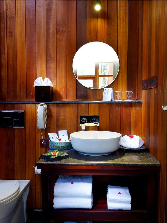 Niraamaya Retreats Cardamom Club Thekkady Esterno foto