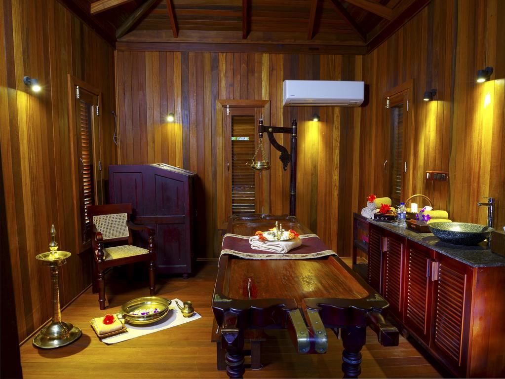 Niraamaya Retreats Cardamom Club Thekkady Esterno foto
